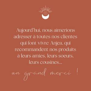 De la gratitude ✨

Aujourd'hui, j'aimerais adresser un grand Merci à toutes celles qui font vivre Anjea, en faisant le choix de produits sains, formulés de façon éco-responsable, fabriqués artisanalement en Provence.

En achetant un produit Anjea, vous soutenez un projet entrepreneurial porté par une femme, pour les femmes, ainsi que la juste rémunération des talents qui accompagnent la marque depuis son lancement : de la création de la charte graphique et du site internet, à notre photographe en or ou encore de la plume qui écrit notre belle histoire. En passant également par mon artisan favori qui fabrique les soins de la gamme avec amour à la main dans son atelier à Aix en Provence.

Une toute petite "Team Anjea" mais qui est fière de vivre et de voir ce projet grandir grâce à votre soutien. 

Alors merci à vous ✨
Mélissa

#Anjea #AnjeaSkincare #Entreprenariat #TPE #Entrepreneur #Womensupportingwomen #entreprenariatfeminin #cosmetiquesnaturels #artisanat #madeinfrance #madeinprovence #savonnerieartisanale #fabricationartisanale #maternityskincare #cleanbeauty #greenbeauty